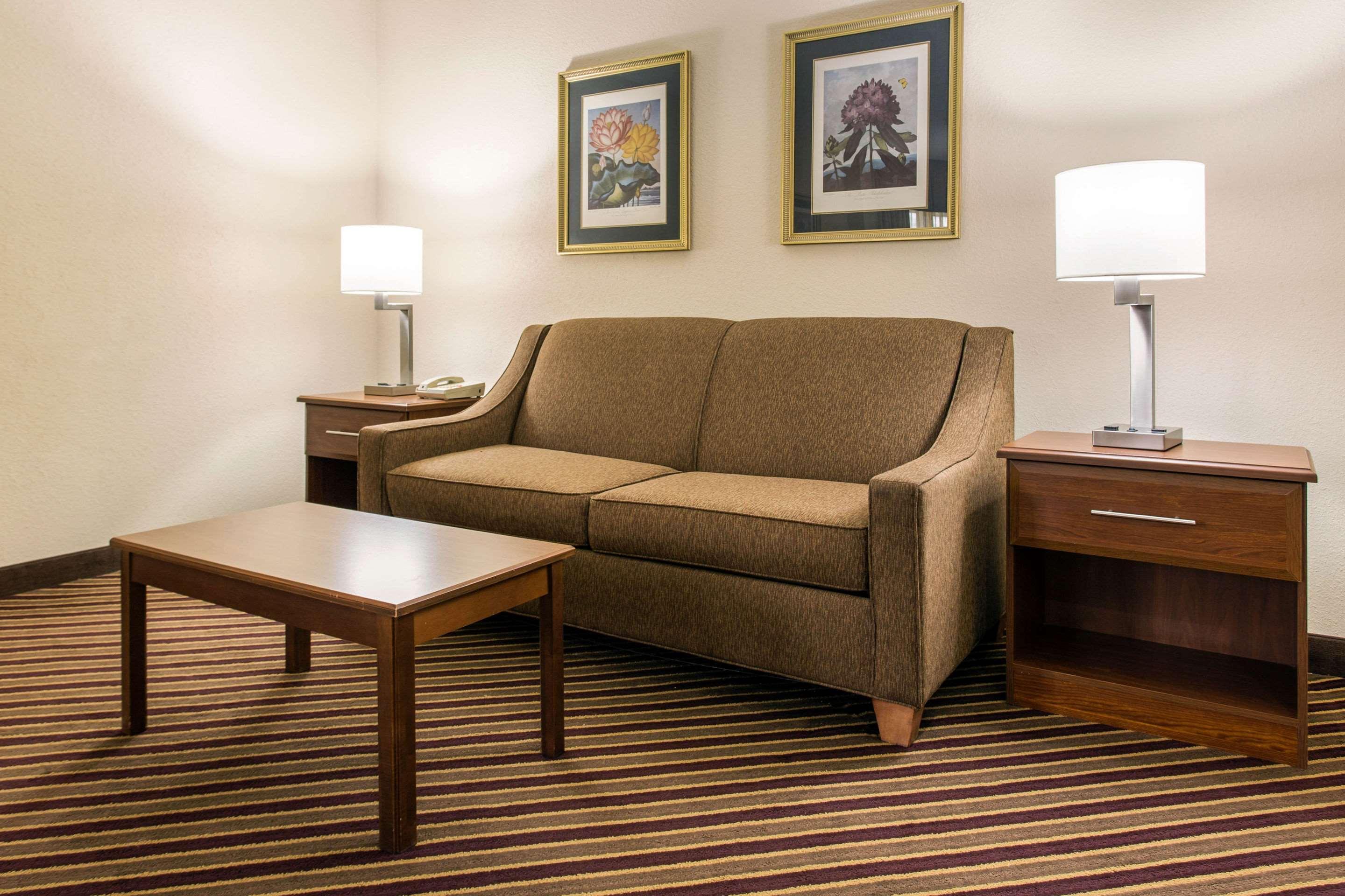 Best Western Plus Raleigh Crabtree Valley Hotel Kültér fotó